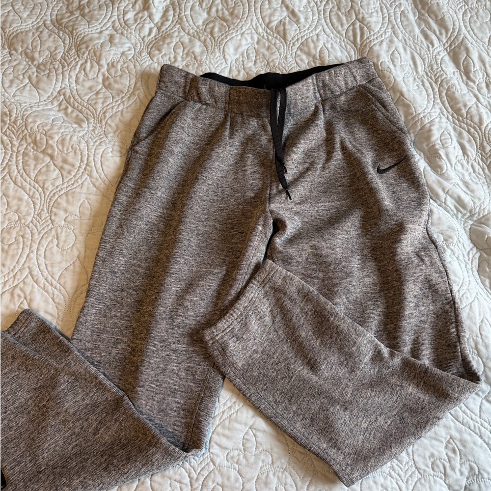 Nike Gray Sweatpants size med men/women athletic fit